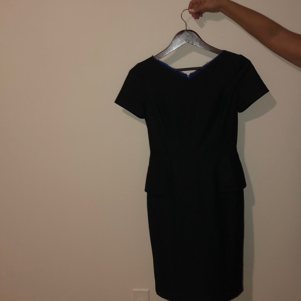 Elie Tahari navy dress size 4